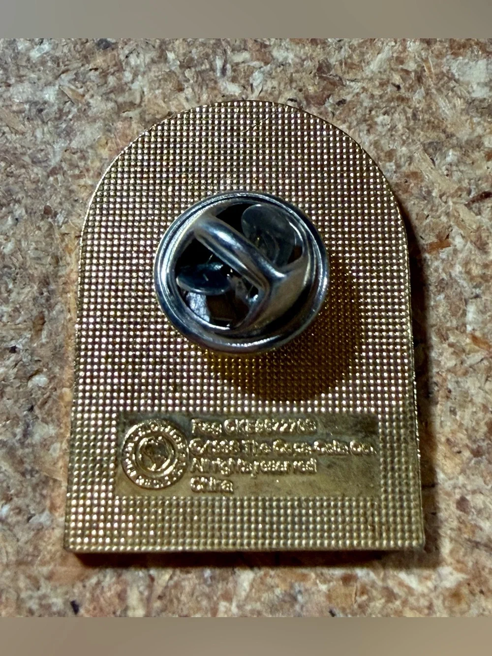 Vintage 1998 Coca-Cola NASCAR Pin Official Soft Drink Coke Racing Lapel Hat Pin